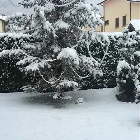 Villa Anna - *